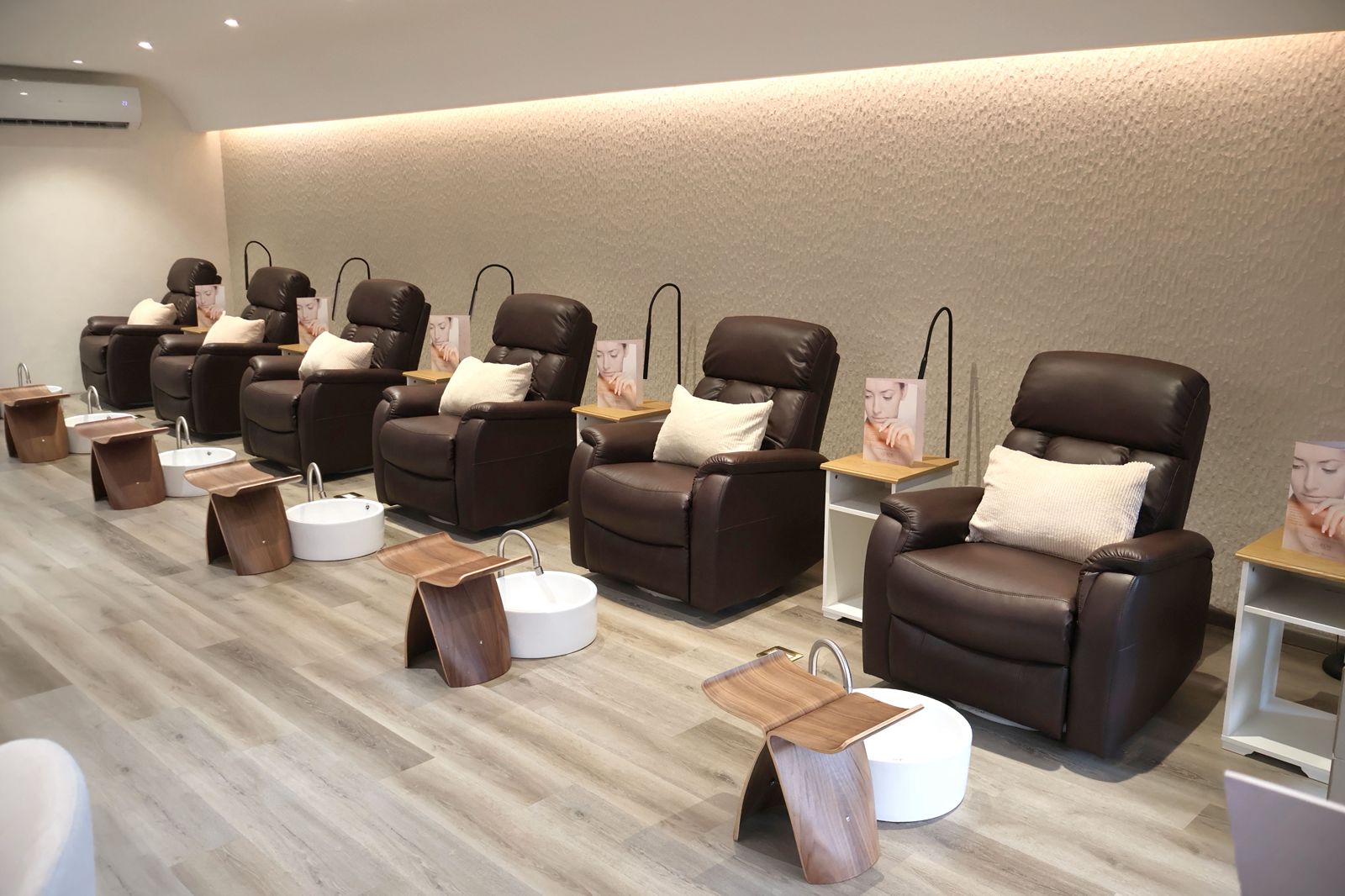 Nail Polish - Ecru Nail Spa